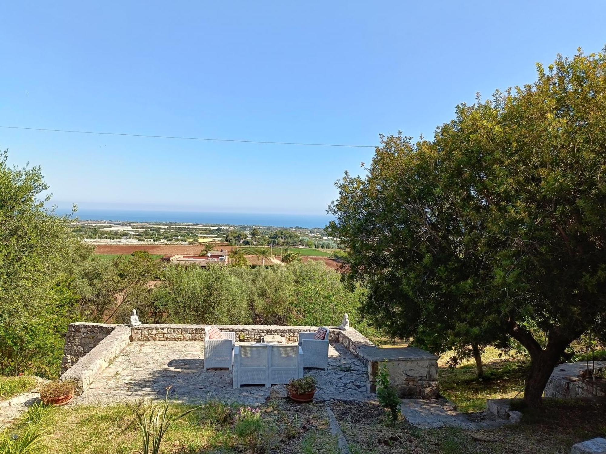 콘베르사노 Le Finestre Sul Mare B&B 외부 사진