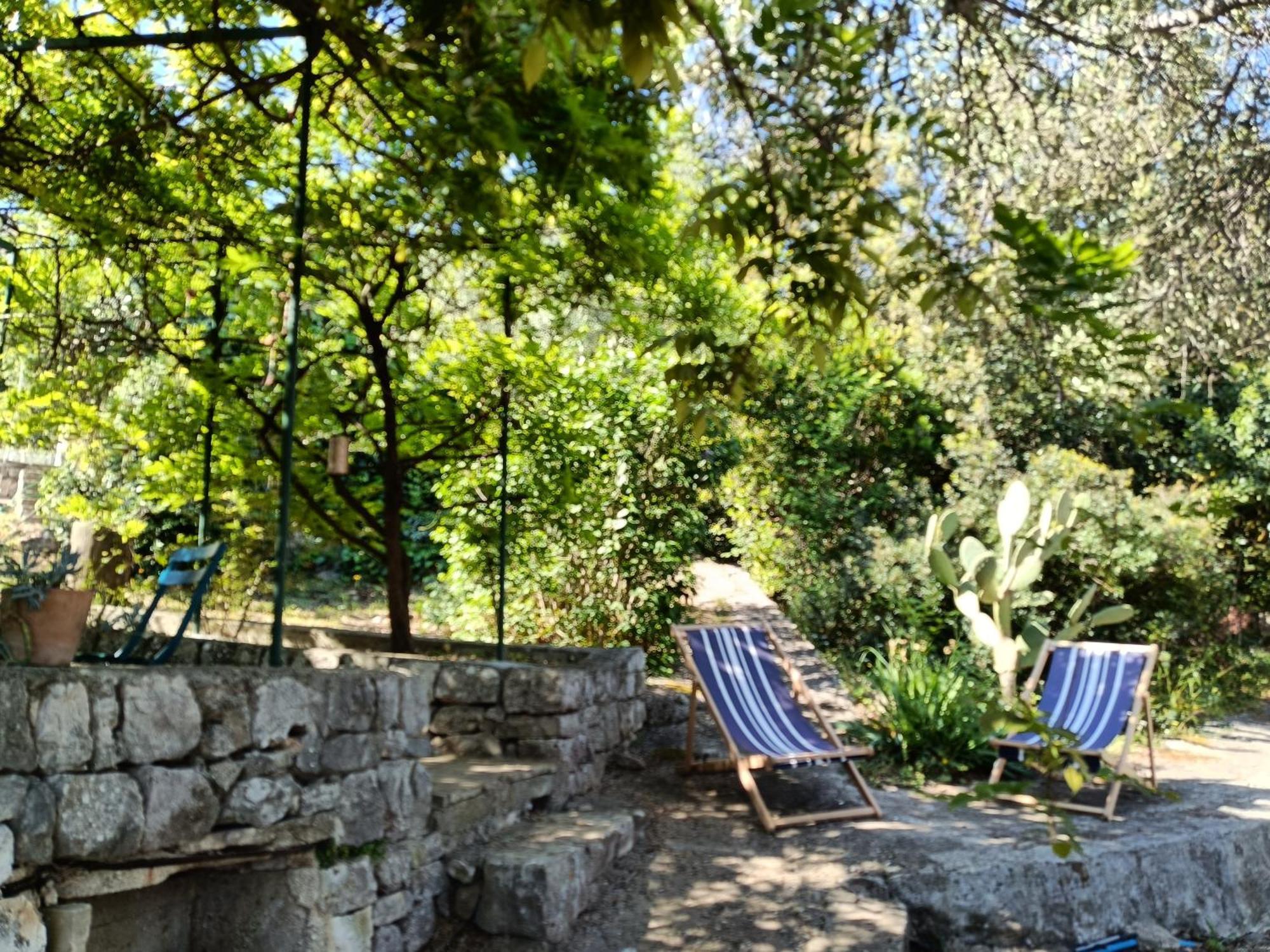 콘베르사노 Le Finestre Sul Mare B&B 외부 사진