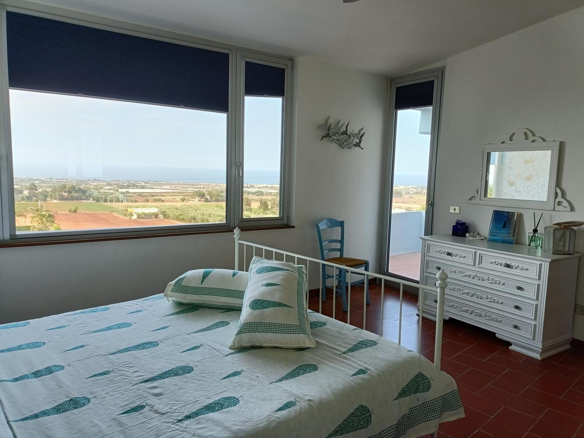 콘베르사노 Le Finestre Sul Mare B&B 객실 사진